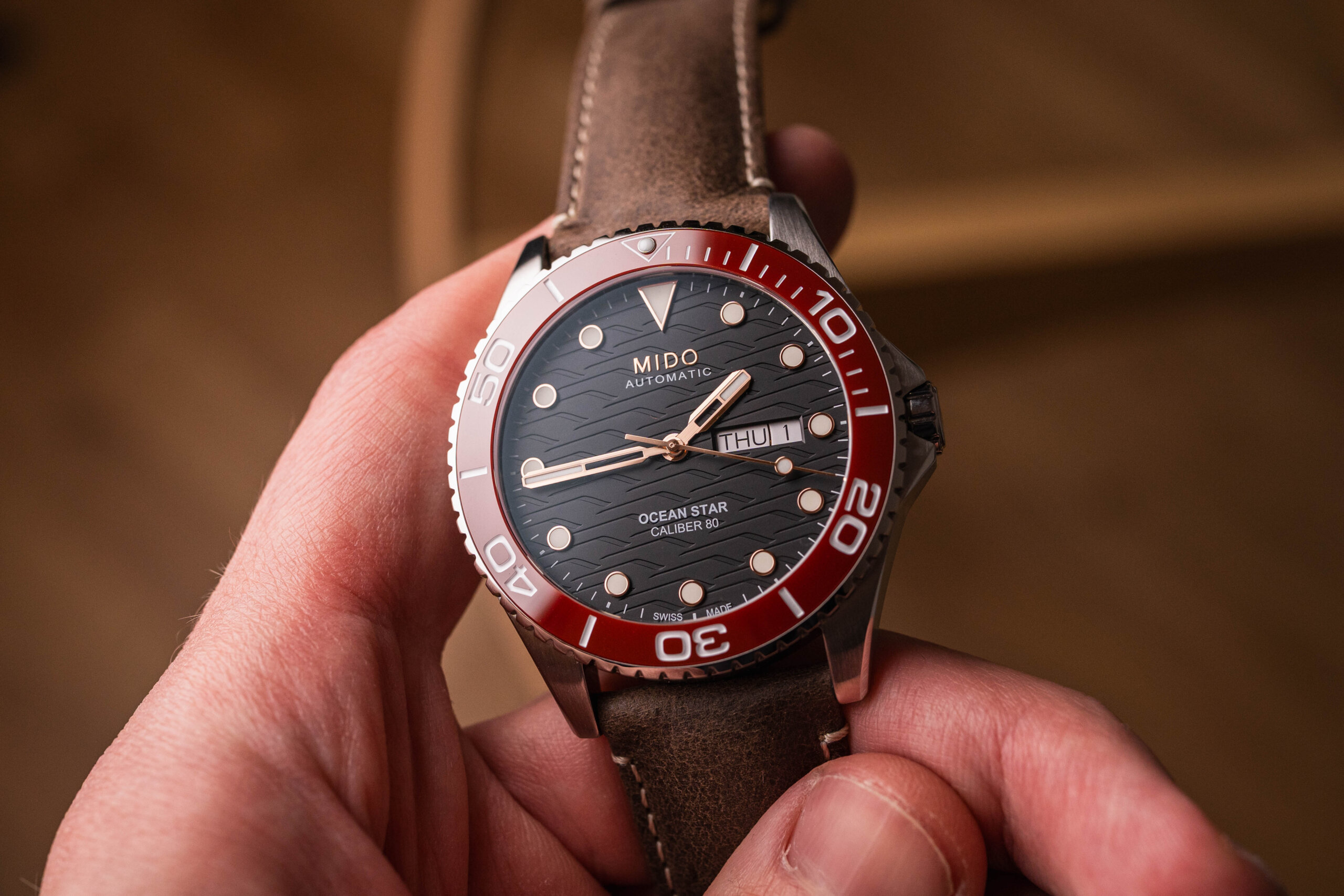 ELegantní potápěčské hodinky Mido